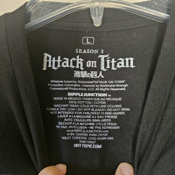 Attack on Titan Season 3 Graphic Tee T-Shirt Size Large - Picture 6 of 8